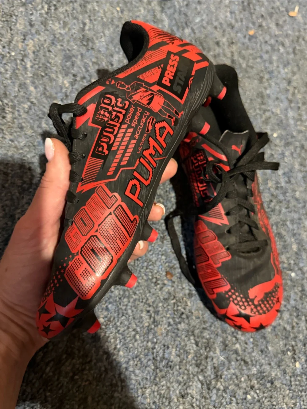 PUMA Kids' Ultra 6 Play CP Legacy FG/AG Soccer Cleats